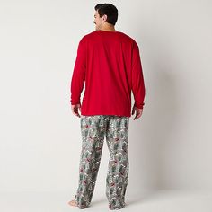 You'll feel instantly cozy and festive in this Snowed Inn men's big pajama set by North Pole Trading Co. Made from soft jersey, it includes a graphic long-sleeve pajama top and coordinating printed drawstring pants. Wear it with fluffy socks or slippers. # Pieces In Set: 21st Piece Description: Top1st Piece Apparel Length: 33 Inches1st Piece Fabric: Jersey1st Piece Fiber Content: 100% Polyester1st Piece Care: Machine Wash, Tumble Dry2nd Piece Description: Pants2nd Piece Closure Type: Drawstring… Relaxed Fit Long Sleeve Christmas Sleepwear, Relaxed Fit Long Sleeve Sleepwear For Christmas, Holiday Cotton Loungewear Sleepwear, Holiday Cotton Sleepwear For Loungewear, Casual Christmas Sleepwear Relaxed Fit, Pajama Ideas, Fluffy Socks, Printed Drawstring, Pajama Top