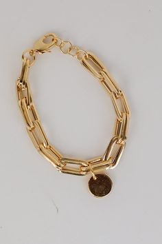 Women's Gold Chain Bracelet Gold-tone Metal Chain Bracelet With Lobster Clasp, Minimalist Gold-tone Chunky Chain Bracelet, Gold Metal Chain Bracelet With Adjustable Chain, Gold Metal Charm Bracelet With Chain, Trendy Gold Charm Bracelet With Lobster Clasp, Gold-tone Metal Link Charm Bracelet, Adjustable Gold-tone Charm Bracelet With Gold Chain, Adjustable Gold Charm Bracelet With Chain, Gold Chain Link Charm Bracelet With Lobster Clasp