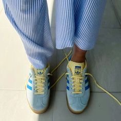 Look Adidas, Adidas Shoes Women, Swag Shoes, Mode Inspo, Pretty Shoes