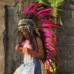 Indian Headdress replica ,native american inspired chief warbonnet Hat circumference 59 cm approx, 23,2 inches approx Handmade with rooster feathers Please note that our products are handmade with some natural materials. For this reason the used materials such as leather and feathers may have slight variations in color. Please do not forget to send us a message confirming the delivery address and contact phone number. Your package could not be sent without this information. Our shipping companie Purple Feathers, Indian Headdress, Rooster Feathers, Purple Feather, The Used, Costume Hats, Pink And Purple, Headdress, Natural Materials