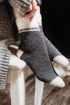 August Socks Knitting Pattern, Classic Boot Socks Fair Isle Knit Pattern