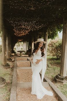 White Lace Maternity Wedding Dress, White Lace Maternity Dress For Wedding, Boho Maternity Wedding Dress, Lace Maternity Wedding Dresses, Maternity Photo Dress, Wedding Dress V Neck, Maternity Wedding Dress, Maternity Wedding, Lace Maternity Dress