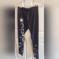 Black Leggings With White Stars Never Worn Tag Still On Velour Jumpsuit, Nylon Pants, Blue Trousers, Tripp Nyc, Ponte Pants, Cotton Romper, White Stars, Floral Leggings, Pink Camo