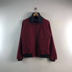 "PLEASE READ DESCRIPTION BELOW BEFORE BUYING👇🏻 *ITEM:Frosty Bomber Jacket *ITEM DETAILS: 👇🏻 Please be aware that all vintage items will usually show a few signs of wear or fading due to age, but anything visible such as stains or holes, and serious flaws have been photographed.For any further information on this item please contact us and we will be happy to help. *SIZE:LARGE *ACTUAL SIZE MEASUREMENT: 👇🏻 *PIT TO PIT(WIDTH):21\"INCHES *LENGTH(FROM SHOULDER): 26\"INCHES *ALL MEASUREMENTS ARE