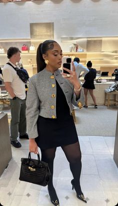 Bougie Classy Outfits, Business Dress Black Women, Dressy Winter Outfits Black Women, Semi Causal Outfits Women, Business Suit Black Women, White Button Up Under Dress, Business Casual Photoshoot Outfits, Simple Cute Work Outfits, Business Professional Outfits For Women Skirt