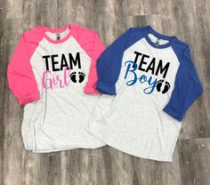 gender reveal shirts- team girl shirt - team boy shirt - its a girl shirt - its a boy shirt - gender reveal idea - gender reveal tees by Up2ournecksinfabric on Etsy Baseball Gender Reveal, Baby Reveal Shirt, Gender Reveal Shirts, Baby Reveal Party, Its A Girl, Its A Boy, Baby Gender Reveal Party, Boy Shirt, Baby Gender Reveal