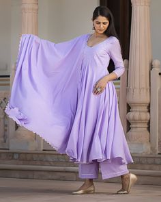 Dress Set Anarkali Style - Sampa - www.riafashions.com Lavender Suit, Lavender Care, Purple Anarkali, Suits For Women Indian, Floral Anarkali, Pink Purple Dress, Red Anarkali, Full Flared Skirt, Pink Anarkali