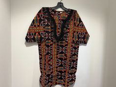 dashiki Black Printed Short Sleeve Kaftan, Black Printed Kaftan With Short Sleeves, Casual Cotton Kaftan, Traditional Multicolor Ankara Fabric Kaftan, Traditional Multicolor Ankara Kaftan, Casual Multicolor Short Sleeve Kaftan, Black Casual V-neck Kaftan, Black V-neck Casual Kaftan, Black Cotton Short Sleeve Kaftan