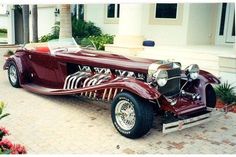 an antique car is parked in front of a house with the caption hemmings find of the day - 1934 ford panther