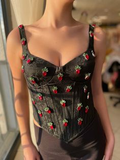 Strawberry Corset, Porcelain Corset, Hslot Outfit, Hslot Outfit Ideas, Interesting Clothing, Teuta Matoshi, Harry Styles Outfit, Open Wardrobe, Corset Outfit