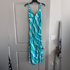 Brand New Multi Color Zara Beach Dress With Split Size Small. 53 Inches Long. Casual Sundress For Vacation Party, Casual Sundress For Party And Vacation, Spring Sundress For Beach Party, Fitted Green Maxi Dress For Holiday, Summer Vacation Midi Dress Lined, Chic Summer Midi Dress For Poolside, Fitted Beachwear Midi Dress For Beach Party, Chic Midi Sundress For Beach Party, Fitted Midi Beachwear Dress For Beach Party