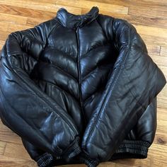 Black Leather Bomber With Detachable Fur Collar Never Worn Black Fitted Quilted Outerwear, Fitted Black Quilted Outerwear, Luxury Black Quilted Outerwear, Luxury Black Puffer Outerwear, Tan Hoodie, Shark Hoodie, Men Suede, Men's Coats And Jackets, Polo Ralph Lauren Mens