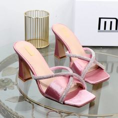 new plus size slippers female rhinestone stilettos high heels outside party Women's sandals Shoes Type: Modern Slippers Applicable Place: Outside Upper Material: Silk Heel Height: Super High (8cm-up) Season: Summer Heel Type: Thin Heels Item Type: slippers Model Number: 3256806245663887 Fashion Element: CRYSTAL Department Name: ADULT Outsole Material: RUBBER With Platforms: No Style: Concise Insole Material: PU product description 1, material: high quality pu 3, Size: 36-37-38-39-40-41-42 4, heel high:8.5CM Shoe size 36=US size 6 = feet lenght 23CMsize 37=US size 6.5 = feet lenght 23.5CMsize 38=US size 7.5 = feet lenght 24CMsize 39=US size 8.5 = feet lenght 24.5CMsize 40=US size 9 = feet lenght 25CMsize 41=US size 9.5 = feet lenght 25.5CMsize 42=US size 10 = feet lenght 26CMPlease it is be Outside Party, Heels With Rhinestones, Designer Shoes Heels, Low Heel Flats, Luxury Designer Shoes, Pink High Heels, Floral Heels, Summer Heels, Simple Bags