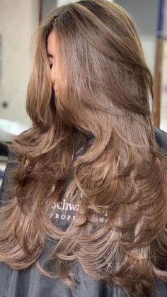 Most Gorgeous Medium Layered Haircuts Designs For Women 2023 Layered Haircut For Thick Hair, Long Layered Haircut, Long Layered Haircuts, Layered Haircut, Haircut For Thick Hair