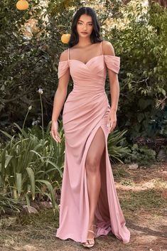 Rose Cinderella, Fancy Dress Plus Size, Plus Size Evening Dress, Cold Shoulder Gown, Prom Dress With Train, Glamorous Evening Dresses, Cinderella Divine, Plus Size Formal Dresses, Red Evening Dress