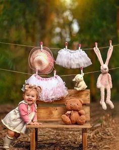 Spring Pictures For Kids, Easter Picture Ideas, Easter Photography Ideas, Cool Crochet Patterns, Donut Garland, Toddler Poses, 2023 Crochet, Cool Crochet, Easter Photography