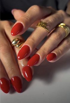 Red Nails On Pale Skin, Red Nail Polish For Fair Skin, Chilli Red Nails, Red Nail Colors, Shades Of Red Nail Polish, Nails Rouge, Plain Red Almond Nails, Christmas Red Nails, Red Apple Nails