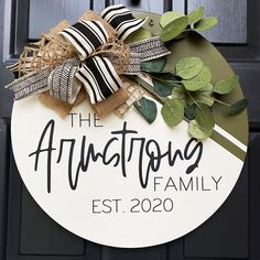 a sign on the front door that says, the annotating family est 2020