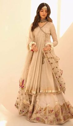 Nikkah Gharara Outfit, Zara Shahjahan, Desi Dress, Pakistani Formal Dresses, Latest Bridal Dresses, Traditional Indian Dress, Pakistani Wedding Outfits, Pakistani Fancy Dresses, Beautiful Pakistani Dresses