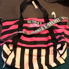 **Bnwto** Victoria Secret Bag Multiple Compartments Long Or Short Straps Pink Stripes Great Beach Bag, Weekend Bag, Whatever You Need It For! Trendy Pink Shoulder Bag For Weekend, Trendy Pink Bag For Weekend, Pink Tote Shoulder Bag For Weekend, Pink Bag With Adjustable Strap For Weekend, Trendy Pink Weekend Bag, Pink Weekend Shoulder Bag, Cheap Victoria's Secret Travel Shoulder Bag, Weekend Large Capacity Pink Bag, Casual Pink Victoria's Secret Bags