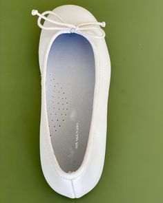 Beautiful and comfortable Spanish shoes for girls to wear on special occasions, such as the first communion. Please refer to the size conversion table. 100% leather Made in Spain Final Sale, no exchanges nor returns will be available White Flats With Removable Insole And Round Toe, White Round Toe Flats With Removable Insole, White Synthetic Ballet Flats With Round Toe, White Ballet Flats With Removable Insole, White Synthetic Slip-on Ballet Flats, White Closed Toe Ballet Flats With Rubber Sole, White Synthetic Leather Slip-on Shoes, White Leather Flat Shoes With Textured Sole, White Ballet Flats With Leather Sole