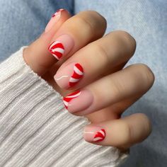 27 Classy Nails For Christmas 2023 To Get Into The Holiday Spirit Clear Pink Nails, Nail It, Nails Now, Clear Nails