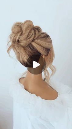 Romantic High Updo, Up Do Hairstyles For Wedding Guest, Updo Volume On Top, Trendy Updos For Medium Length Hair, Hair Up Styles Wedding Guest, Hairstyle Updo Formal, How To Hair Styles Step By Step, Updo Messy Hairstyles, Hi Bun Hairstyles