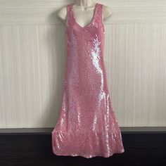 This Gorgeous Dress Is A Size 4 / Small It’s A Slip On (Stretchy Material) Midi-Length.Never Been Worn Before. Would Make A Fantastic Valentine’s Day Party Dress/ Date Night Head Turner! Day Party Dress, Red Velvet Gown, Beaded Dress Long, Off Shoulder Cocktail Dress, Dress Date, Pink Sequin Dress, Dress Date Night, Disco Dress, Velvet Gown