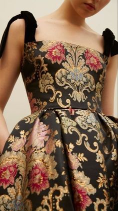 Princess Dresses Aesthetic, Detail Couture, Fancy Clothes, Brocade Dresses, Stylish Party Dresses, Party Wear Indian Dresses, Dress Girl, Indian Fashion Dresses, Fashion Mistakes