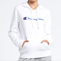 Champion Hoodie Womens Small Script Print White Swearshirt Casual Sportswear Top Brand: Champion This On-Trend Hoodie Top From Us Sportswear Brand Champion, Is Perfect For Both Active-Wear, And Casual Weekend Attire Featuring A Branded Logo Print View Photos For Details Of Condition, Ask Any Questions Before Purchasing Color Displayed Varies On Your Screen Color Is Bright And Vibrant, Item Displayed Varies On Your Screen * Brand New With Tags Attached Measured: Pit To Pit Shoulder To Bottom Hem Champion Hoodie Women, Georgia Bulldogs Hoodie, Grey Champion Hoodie, Champion Sweats, Crop Top Sweatshirt, Casual Sportswear, Champion Sweatshirt, Champion Hoodie, Hoodie Top