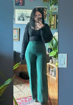 Trouser Outfits Black Women, Black Flare Pants Outfit Midsize, Outfits For Wedding Functions For Women, Styling Green Trousers, Work Outfits Women Retail, Women In Slacks, Retail Associate Outfit, Slacks Outfit Winter, Cool Professional Outfit