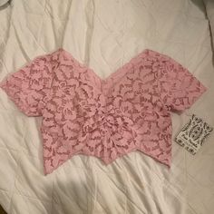 New With Tags! Intimately Free People Lace Love Brami! Lacey Crop Top And Bralette In One. Color Is Bubblegum! Color Is A Light Pastel Bubblegum Pink. This Lacey Beauty Is One Of A Kind Piece. Features: Cinched Neckline. Lined Bust. Unlined Back. Short Lace Sleeves. Uneven Handkerchief Hem. Size Xs! No Size Tag On Item! Purchased From Free People Sample Sale Photos For Reference Only! This Piece Is One Of A Kind Pink Lace Crop Top For Party, Cute V-neck Party Top, Pink Fitted Lace Crop Top, Trendy Pink Lace Tops, Cute Lace Party Tops, Pink Lace Crop Top For Spring, Spring Pink Lace Crop Top, Cute Pink Crop Top For Party, Bubblegum Color