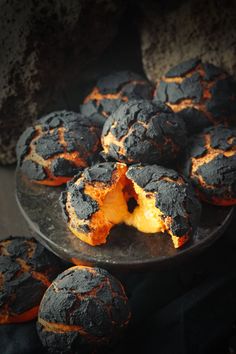 there are some muffins that have been burnt