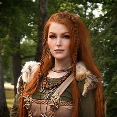 Norse Hairstyles, Medieval Hairstyles, Viking Braids, Viking Women, Viking Hair, Shield Maiden, Viking Woman, Long Red Hair, Old Norse