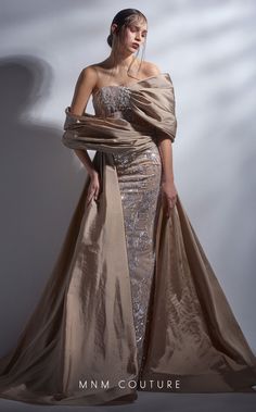 Off Shoulder Evening Gown, Mnm Couture, Couture Looks, Evening Dress Fashion, فستان سهرة, Ladies Gown, Old Hollywood Glamour, A Line Gown, Couture Gowns