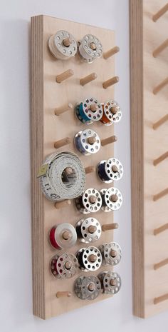 there are many different types of spools on the wall