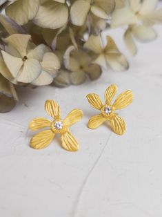 Flower Earrings Gold, Anniversary Congratulations, Silver Flower Earrings, Precious Gemstones Jewelry, Floral Studs, Rose Shop, Rose Jewelry, Digital Gift Card, Wild Flower