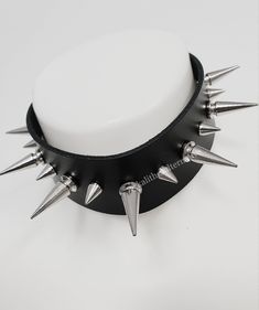 Spiked Cuffs, Spiky Choker, Spiked Choker, Spiked Collar, Beautiful Chokers, Grunge Goth, Leather Chokers, Choker Necklaces, Leather Fashion