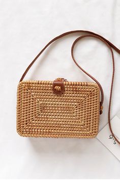 Style: Minimalistic Detail: Bali Rattan Handmade Solid Color Please note: This data was obtained from manually measuring the product, it may be off by 2-3 CM. Bags Elegant, Morgan Wallen, Coastal Grandma, Evening Dresses Elegant, Small Bags, Handmade Crochet, Lingerie Set, Bag Sale, Straw Bag