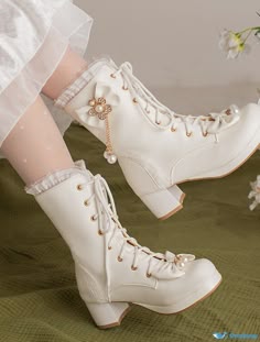 Princess Boots, Fall Heel, Princess Charming, Glamour Vintage, Gothic Shoes, Pearl Lace, Wedding Boots, Lace Shoes, Lace Heels