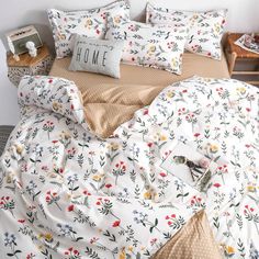 red and yellow white background bright floral print soft brown polka dots aesthetic bedding set roomtery Bedding Green, Spring Bedding, Print Bed, Floral Bedding Sets, Flower Duvet, Cute Bedding, King Size Duvet Covers, Full Bedding Sets, Perfect Bedding