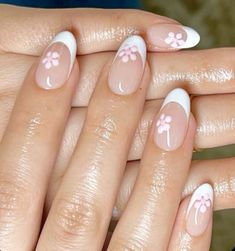 French Tip Floral Nails, Rush Nails, Short Manicures, Pink Floral Aesthetic, Greek Nails, Square Oval Nails, Cute Almond Nails, Retro Nails, Cute Simple Nails