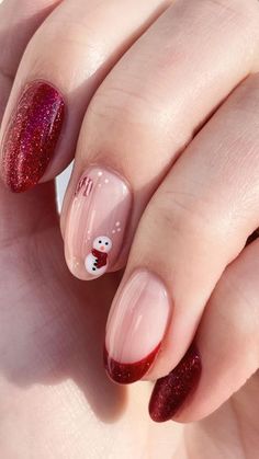 Snowman French Tip Nails, Cute Nails December, Winter Nails Gel Short Simple, Amsterdam Nails Ideas, Christmas Nails Inspiration Simple, Christmas Nail Designs Snowman, Christmas Nails With Snowman, Easy Christmas Nail Designs For Beginners, Christmas And Thanksgiving Nails