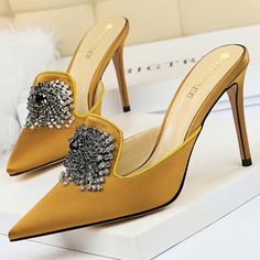 Elegant Wedding Shoes, Chinese Shoes, Elegant Pumps, Basic Heels, Rhinestone Shoes, Wedding Shoes Heels, Rhinestone Heels, Stiletto Sandals, Wedding Heels