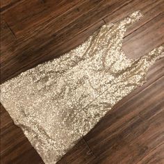 Pretty Gold Sequins Party Dress. Brand New Size Xs From Tobi Fitted Festive Party-ready Dress, Fitted Sleeveless Sequin Dress For Festive Occasions, Fitted Mini Dress For Festive Spring Occasions, Fitted Mini Dress For Spring Festivities, Dresses Gold, Prom Ideas, Xs Dresses, Sequin Party Dress, Party Outfits