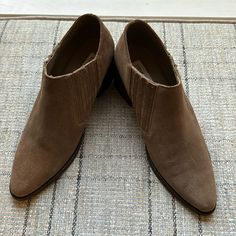 Nwot Steve Madden Booties Size 92 1/2” Heelget Ready For Fall And Winterit’s Coming, Can Be Dressed Up Or With Jeans. Super Comfy! Ready For Fall, Steve Madden Shoes, Fall And Winter, Steve Madden, Bootie Boots, Ankle Boots, Dress Up, Women Shoes, Boots