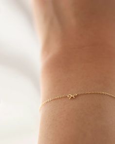 Bracelets – E&E PROJECT Bracelets Minimalist, خواتم خطوبة, Jewellery Minimalist, Bracelets Summer, Everyday Jewellery, Preppy Jewelry, Pretty Jewelry Necklaces, Cute Bracelet, Mini Bow