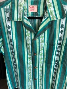 Vintage 1960's Ui-Maikai Hawaiian Vine Leaf Print Coin Button Up Shirt Matching Pocket (See Photos) Coin Buttons (See Photo) Fits US Men's Size : Large Willing to Answer Any and All Questions about Items. All Items Sold AS IS. No Refunds. No Returns. Note* Items are not laundered unless adopted personally before selling, to reduce costs & to help combat the ongoing drought in California. For More Photos & Other Items Visit : DeadPeoplesShit.com Vine Leaves, Us Man, Short Sleeve Button Up, Leaf Prints, See Photo, Button Up, Button Up Shirts, Vines, 1960s