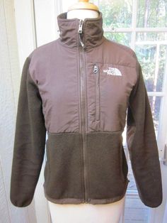 The North Face Brown Polartec Full Zip Up Long Sleeve Fleece Jacket Women XS/TP Fitted Fleece Winter Outerwear, Midweight Long Sleeve Outerwear For Fall, Fitted Sporty Fleece Jacket For Fall, Fitted Fleece Outerwear With Fleece Lining, Sporty Fitted Fleece Jacket For Winter, Casual Brown Midweight Outerwear, Fitted Casual Fleece Jacket For Fall, Long Sleeve Fleece Jacket For Outdoor Fall Activities, Midweight Long Sleeve Fleece Jacket For Fall