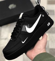 Skor Sneakers Nike, Παπούτσια Nike Free, Tenis Air Force, Buty Jordan, Обувь Air Jordan, Stil Masculin, Buty Marki Nike, Boty Nike, Haine Diy